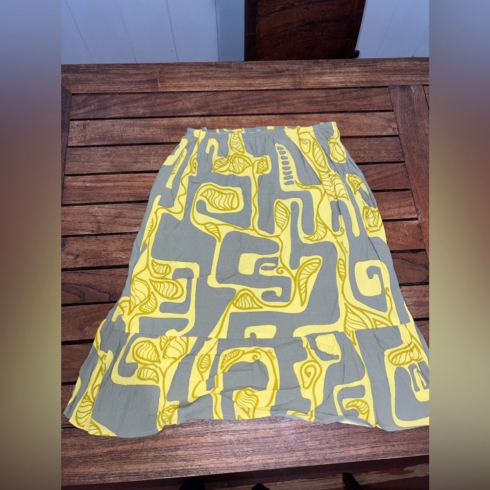 MANUHEALI'I Tribal Pattern Bottom Pull-over Skirt Women Size XS/S
